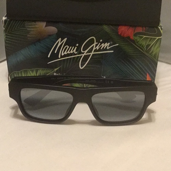 MAUI JIM KOKUA SUNGLASSES POLARIZED. - Picture 1 of 5